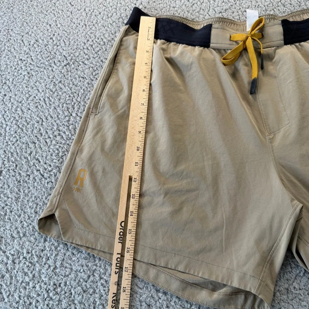 Rhone Mako Athletic Training Shorts Mens XL Tan Khaki 5.5 Inch Inseam 101719